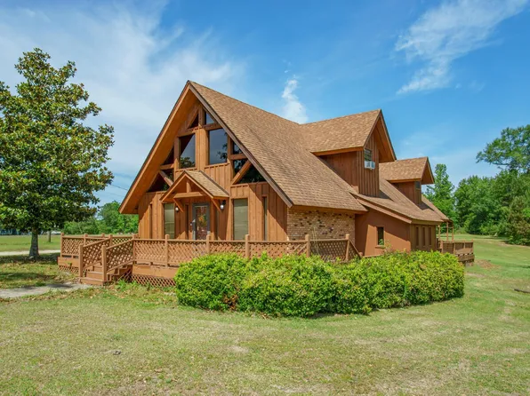 427 Corinth Rd, Petal, MS 39465