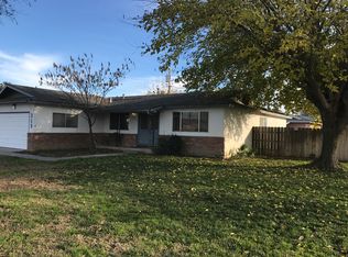215 E Spruce Ave, Lemoore, CA 93245