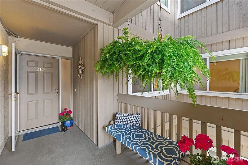 3rd image of 9715 NE Juanita Drive #210B