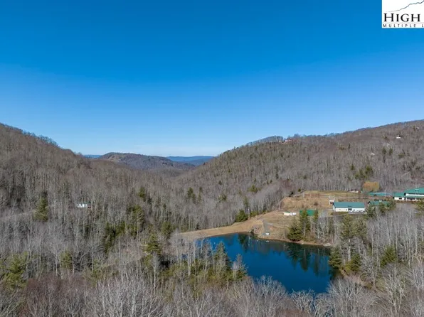 1465 Pine Ridge Road, Beech Mountain, NC 28604