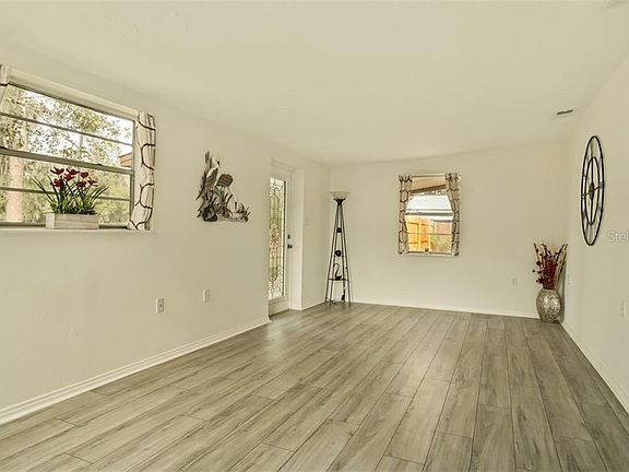 4th image of 2213 Durant Rd