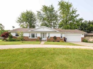 417 W North St, Chestnut, IL 62518