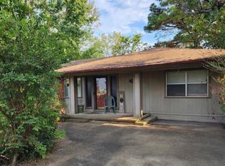 1210 E Duke St, Hugo, OK 74743