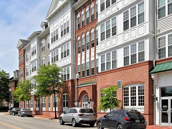 2nd image of 191 Somervelle St APT 401