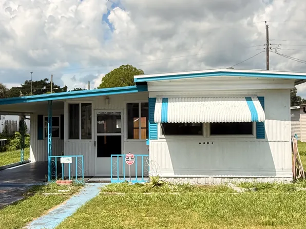 6301 Connecticut St, Zephyrhills, FL 33542