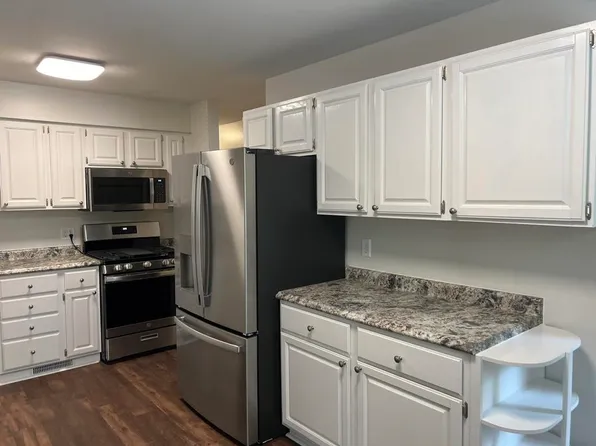 4237 Milwaukee St, Madison, WI 53714
