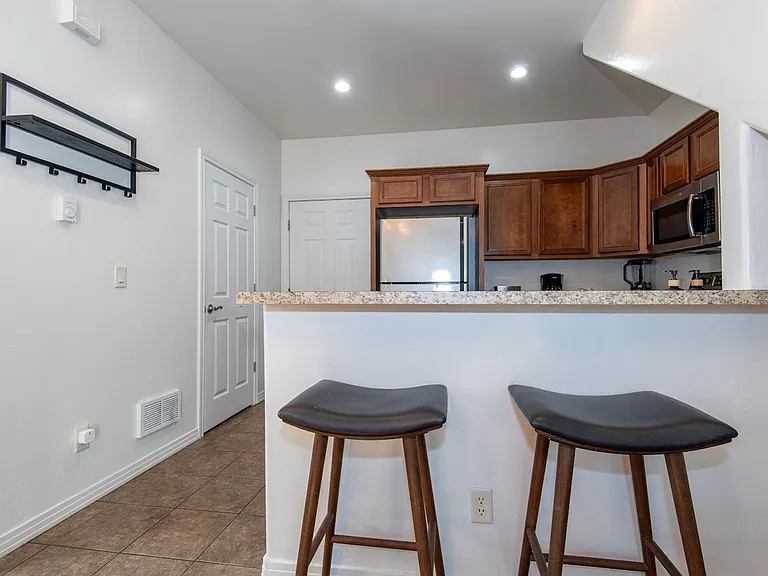 399 Forest View Dr — Photo 7