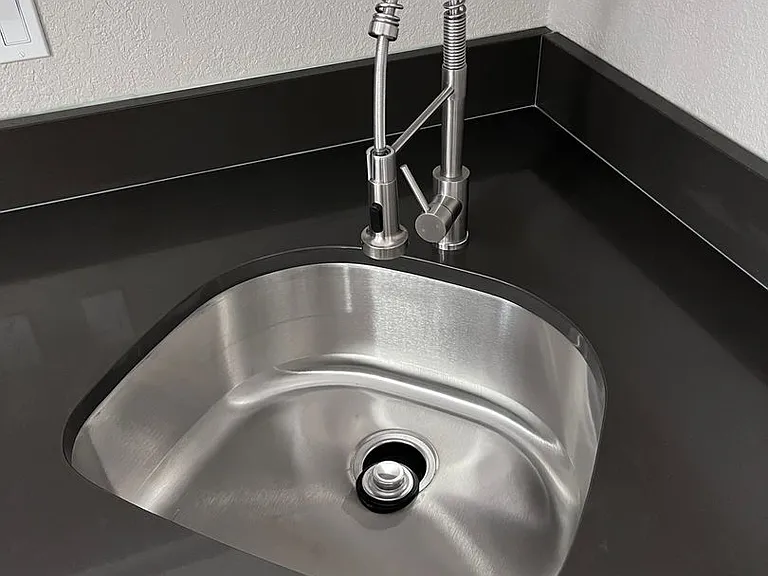 Bella Rose Apartments — Photo 15