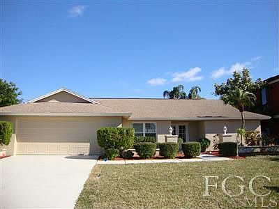 Home for Sale in Cape Coral, FL $334,900