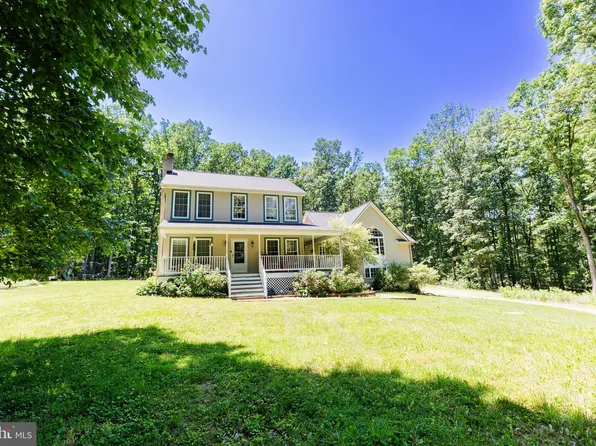 2890 Forbidden View Dr, Taneytown, MD 21787