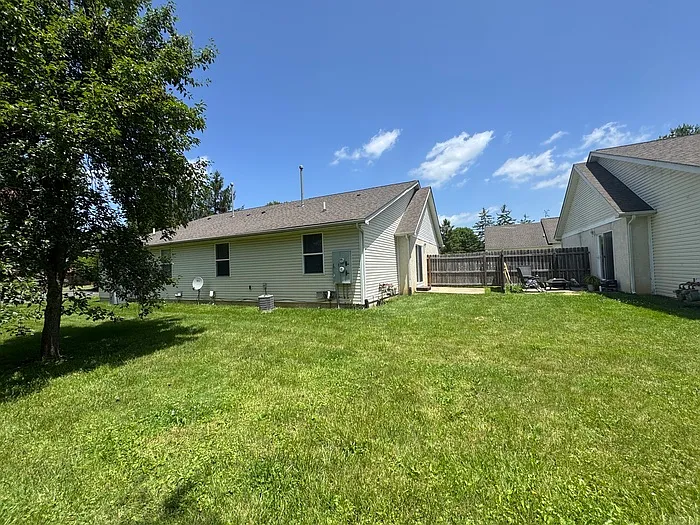 697 Kenny Ln — Photo 21