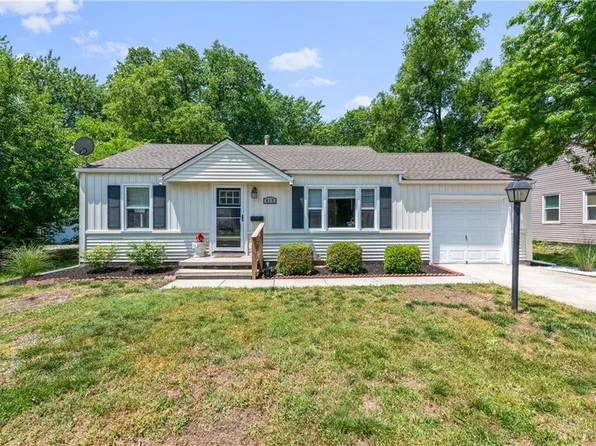 417 S Church St, Olathe, KS 66061