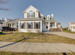 99 Fountain Cres, Oxford, MI