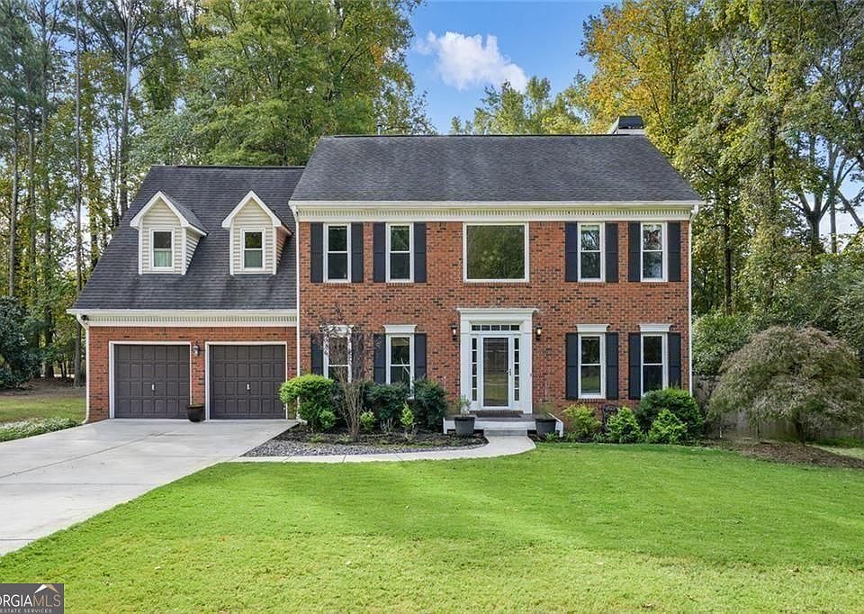 1st image of 475 Lees Trce SW