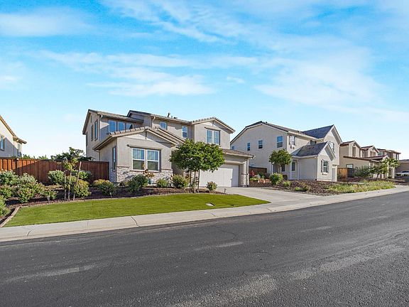2nd image of 21244 Grapevine Dr
