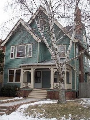 1st image of 2852 N Farwell Ave