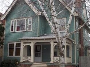 2852 N Farwell Ave, Milwaukee, WI 53211