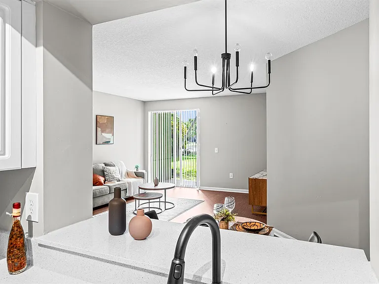 1959 Brandywine Rd #208 — Photo 9