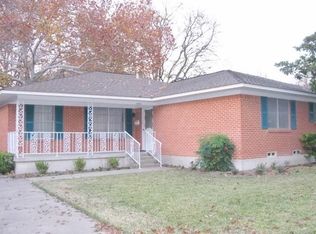 10811 Caprock Cir, Dallas, TX 75218