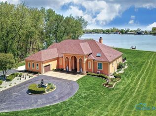 3160 Shoreland Ave, Toledo, OH 43611