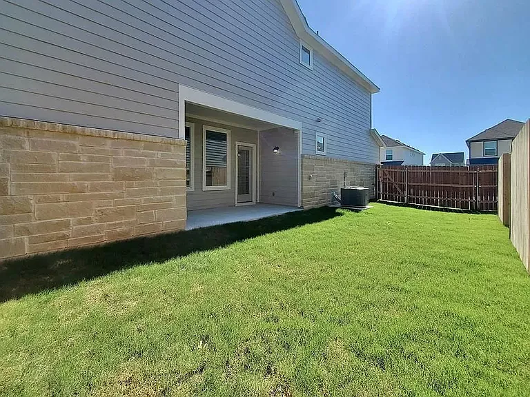 2505 Liam Aurora Ln — Photo 11