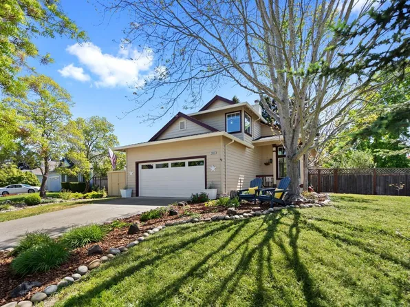 2040 Goldfield Lane, Santa Rosa, CA 95403