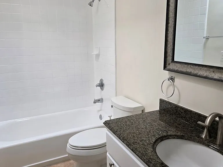 8206 Romaine St #4 — Photo 4