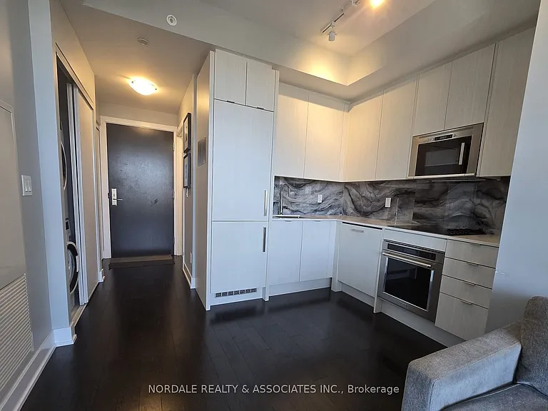 181 Bedford Rd #1501 — Photo 9