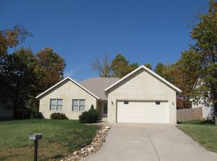 1103 W Red Oak St, Springfield, MO 65803