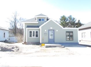 307 W Munising Ave, Munising, MI 49862