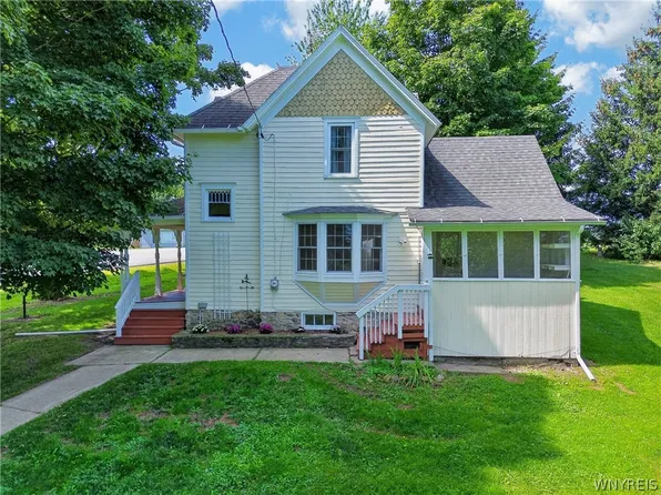 3815 Saint Helena St, Perry, NY 14530