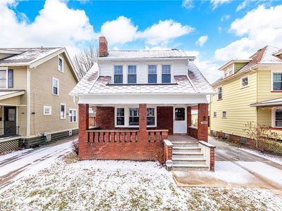 1284 Jackson Ave, Lakewood, OH, 44107