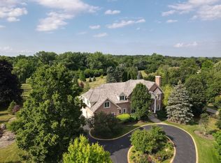 590 Merri Oaks Rd, Barrington Hills, IL 60010