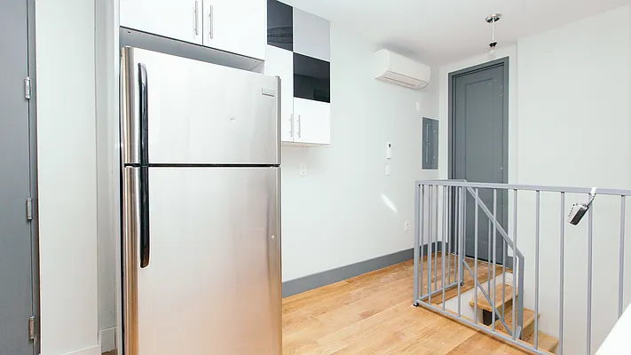 Rented by Nooklyn NYC LLC | media 42