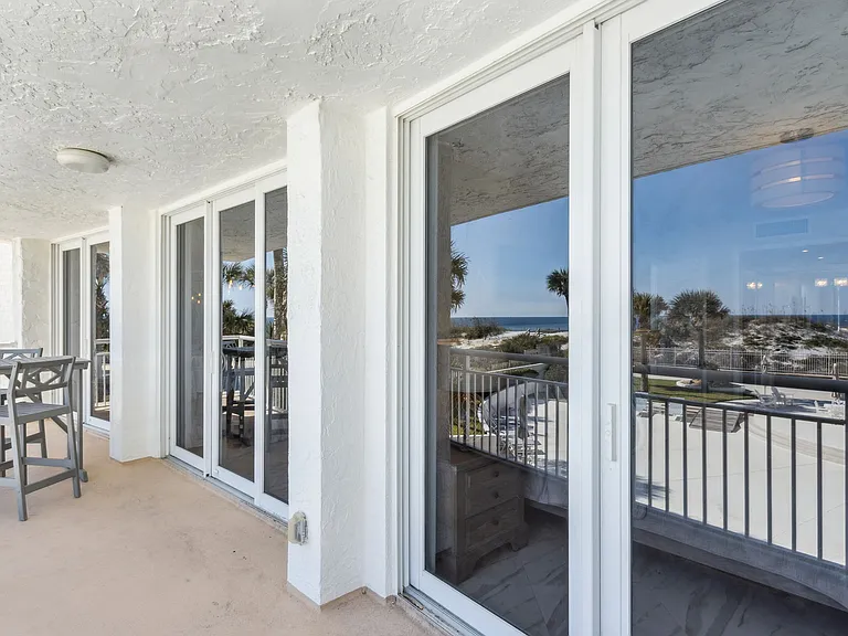 1601 Ocean Dr S #110 — Photo 43