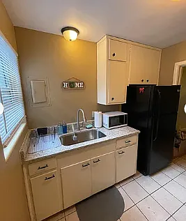 1239 NW 9th Ave — Photo 8