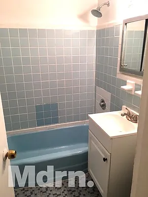 Rented by Mdrn Residential | media 14