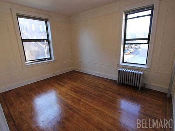 3rd image of 4415 43rd Ave #6K