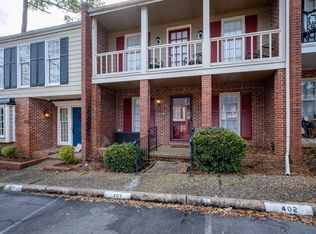 2805 Foxcroft Rd, Little Rock, AR 72227