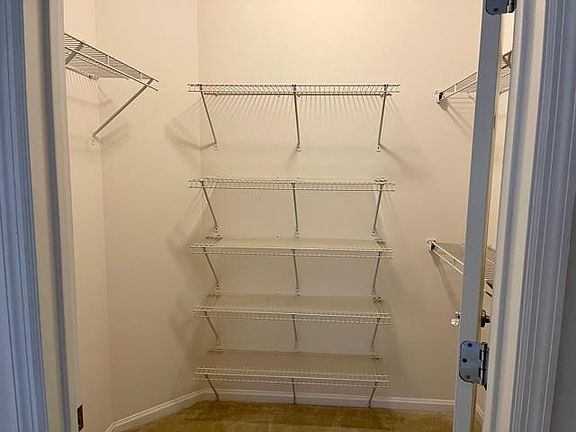 5th image of 850 E Main St APT 316