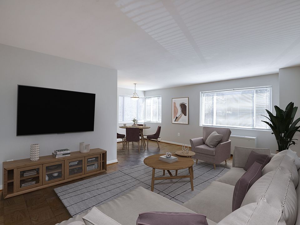 Living room (virtually staged)