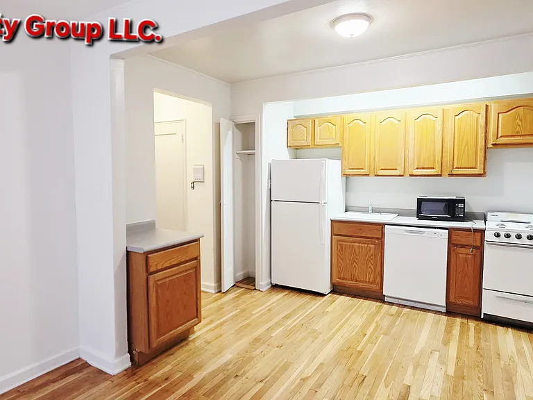 60 Oliver St #2 — Photo 3