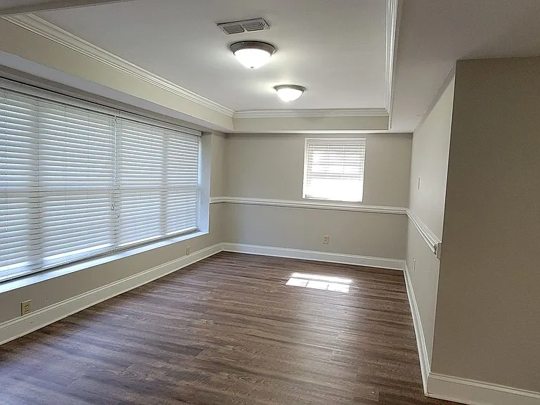 2497 Wentworth Dr NE — Photo 32
