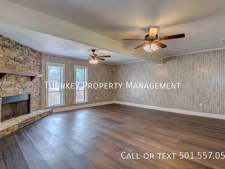 1301 Stafford Rd — Photo 4