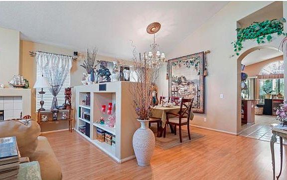 4th image of 40152 Ravenwood Dr