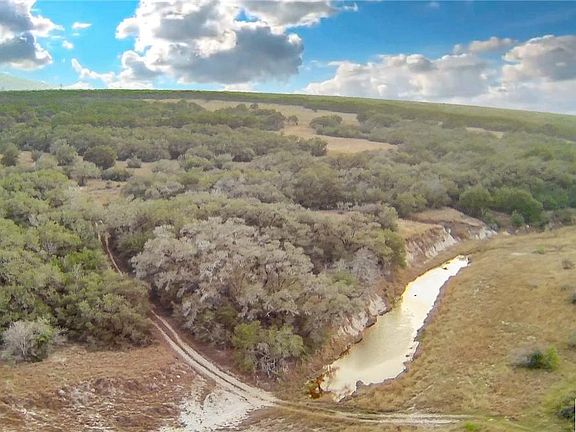 4th image of 7411 Us Hwy #183