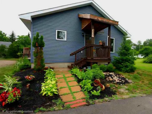 337 Bailey St, Boyne City, MI 49712
