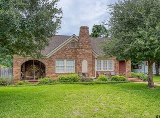 1009 S Sylvan Ave, Palestine, TX 75801