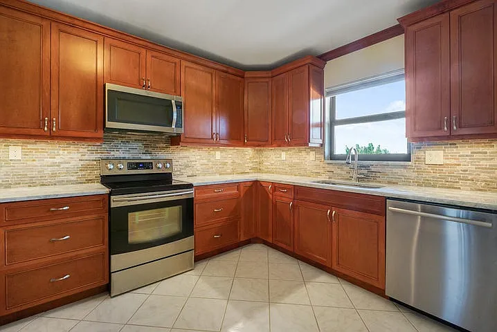 300 N A1a Hwy #F-306 — Photo 3