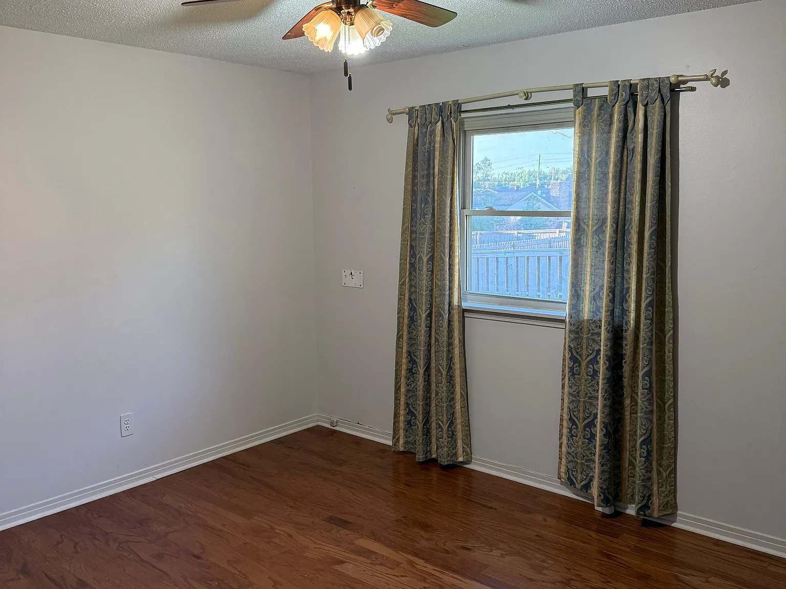 3 bed, 1574 sqft, $1,800 — Photo 4